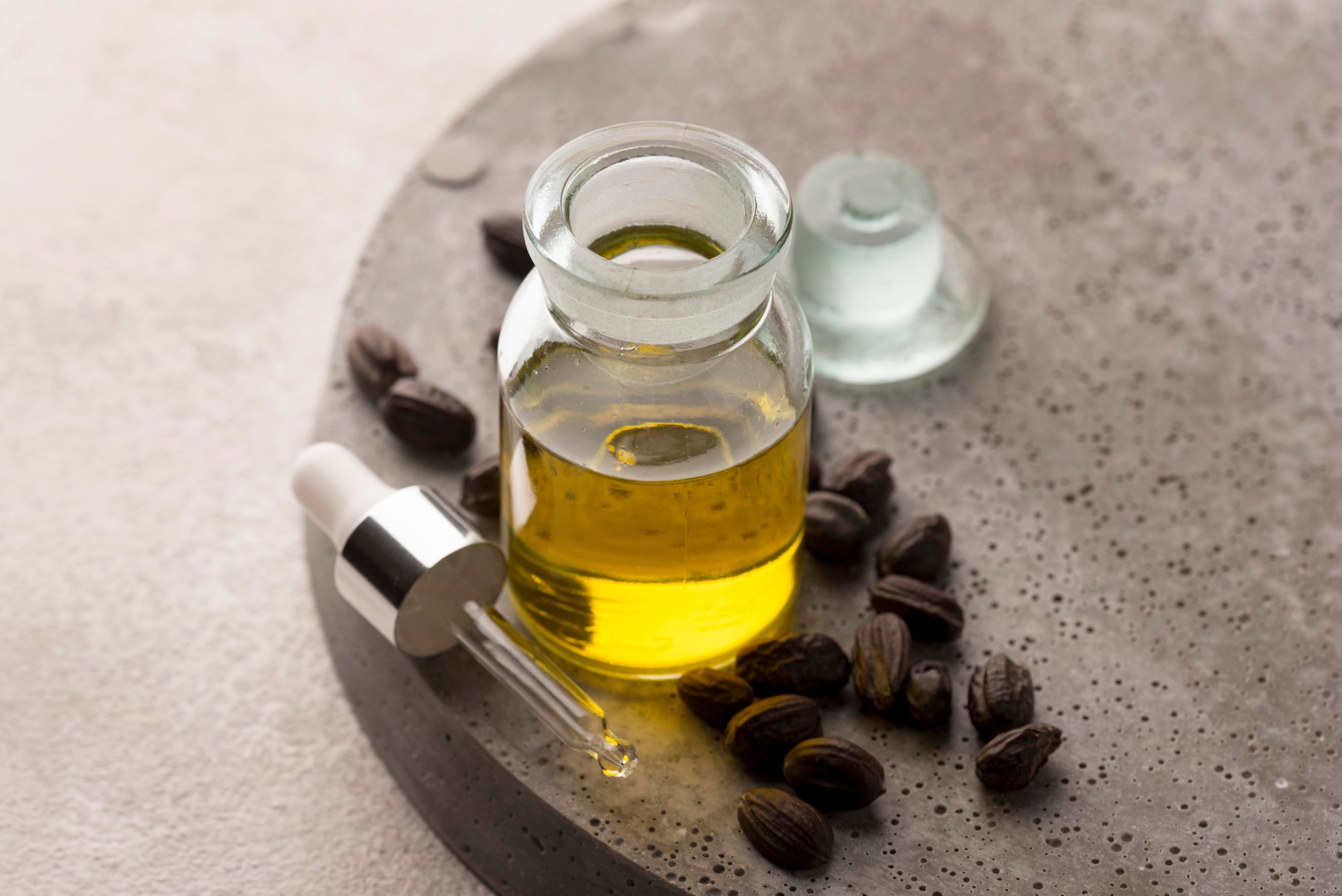 Aceite de Ricino: beneficios y usos en cosmética
